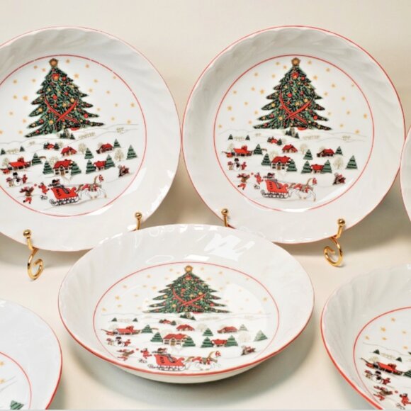 7 Kopin Christmas Salad/Dessert Bowls – 7.25" Holiday Dishes – Festive - Picture 6 of 7
